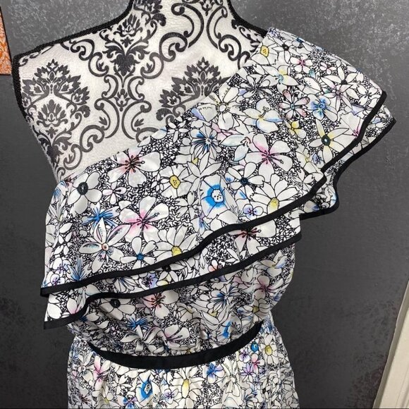 Likely contour daisy delbarton ruffle mini dress. One shoulder, floral, girly - Picture 5 of 11